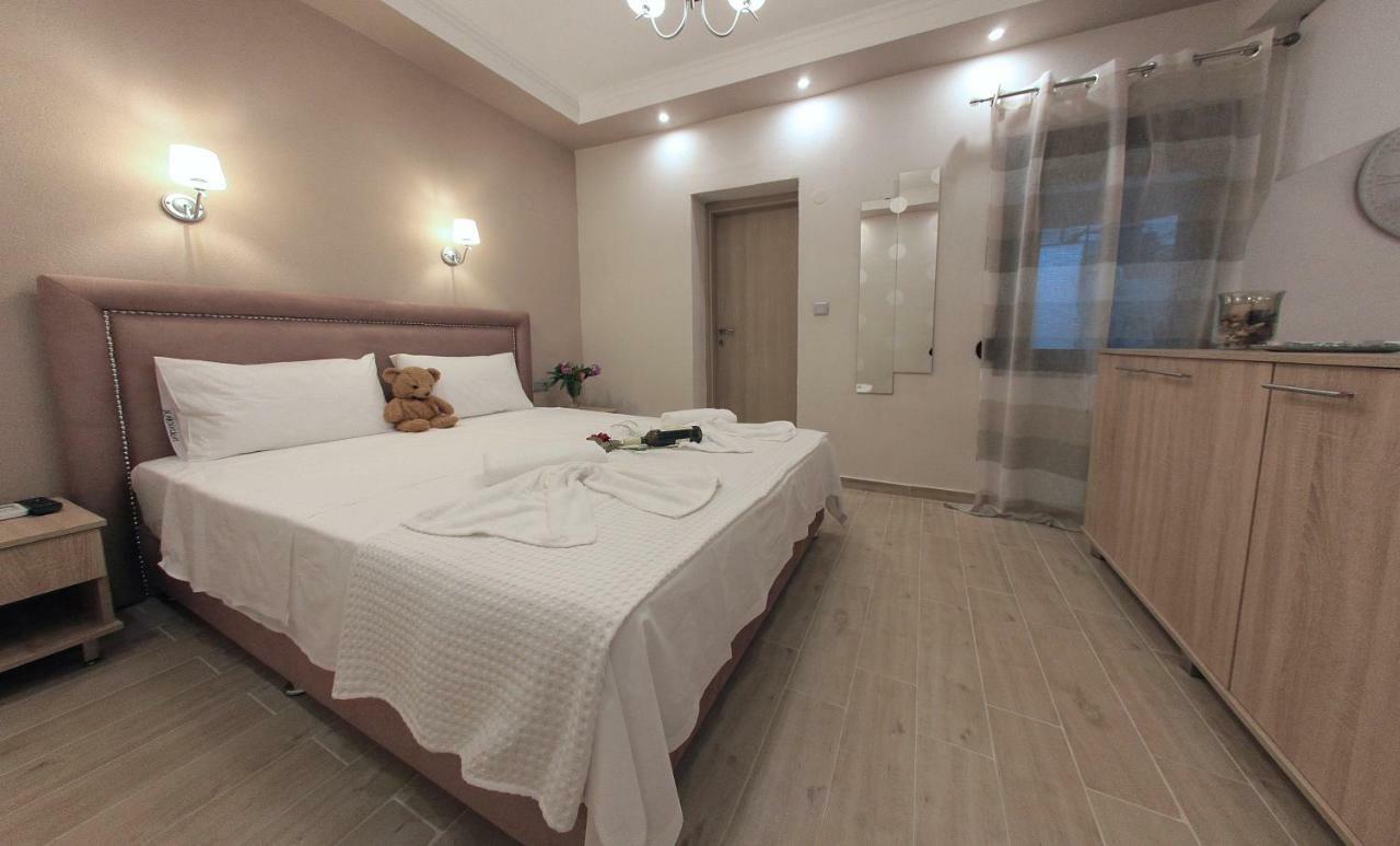 Fidgi Apartment Nea Kallikrateia Exterior foto